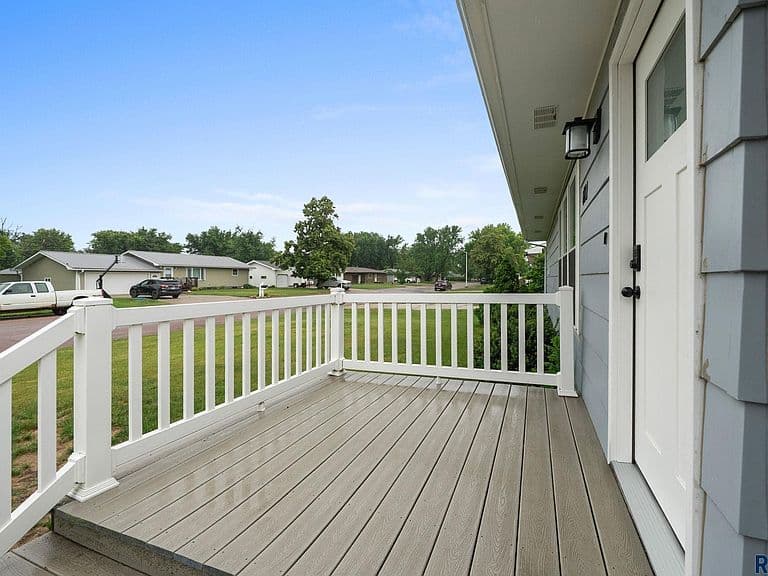 Listing photo 4