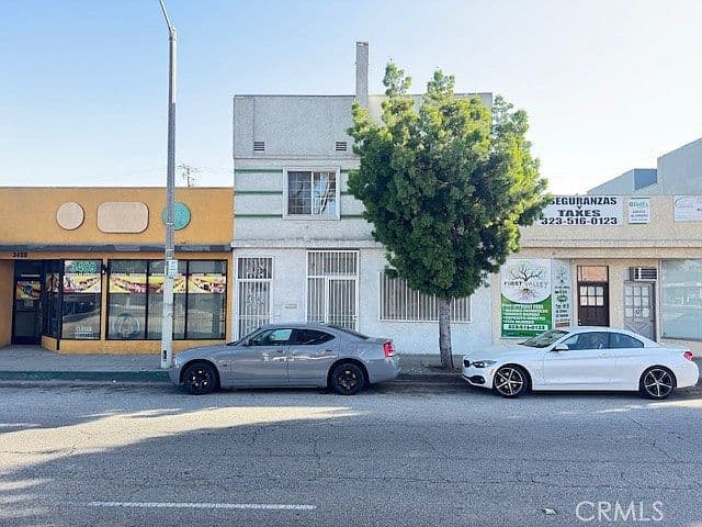 Listing photo 3
