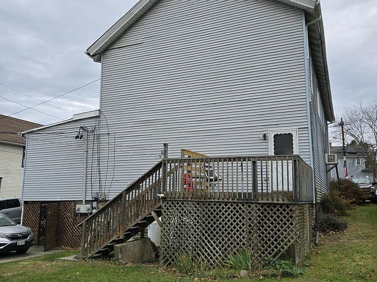 Listing photo 5