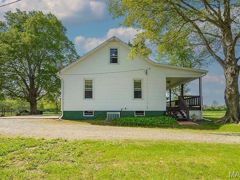 Listing photo 4
