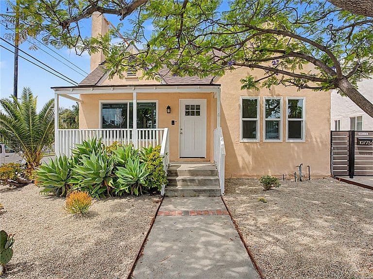Listing photo 2