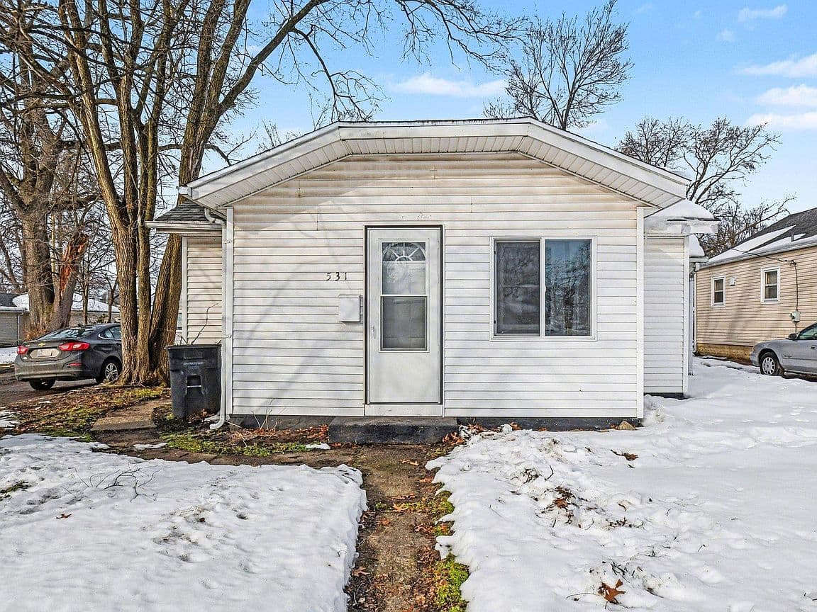 Primary listing photo