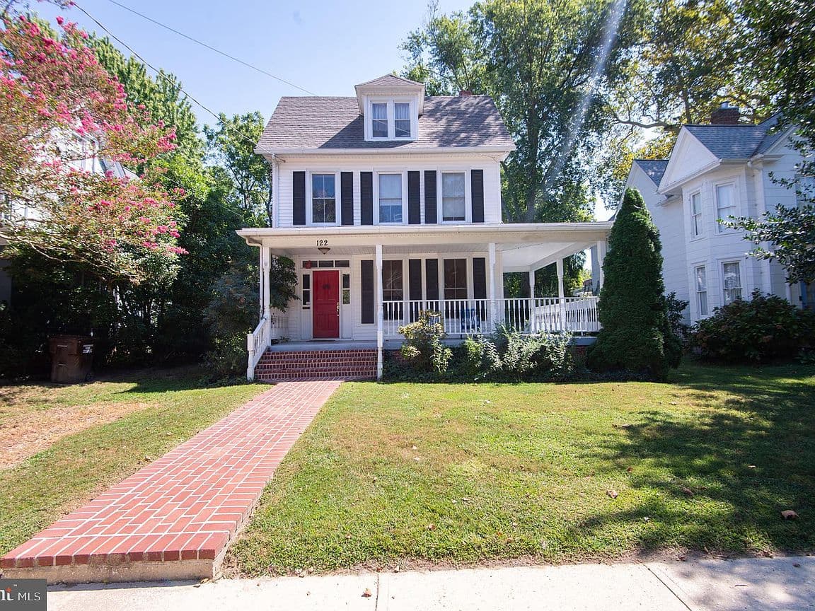 Primary listing photo