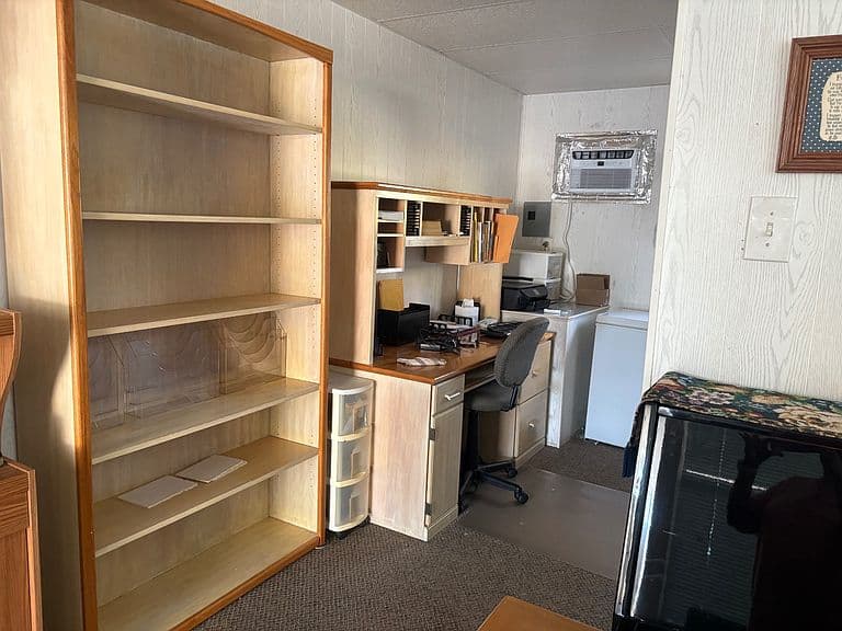 Listing photo 5