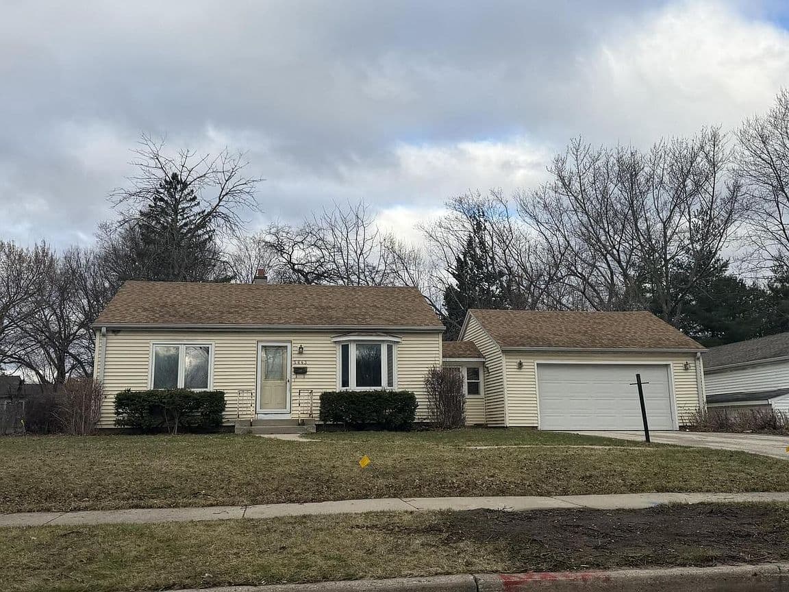 Primary listing photo