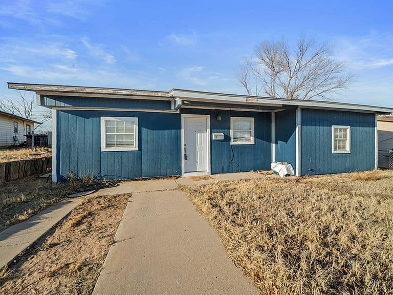 Listing photo 3