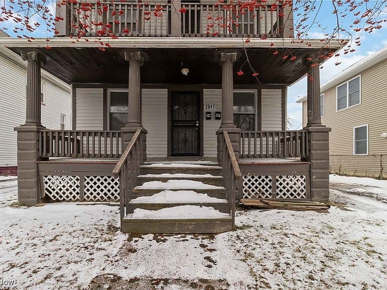 Listing photo 4