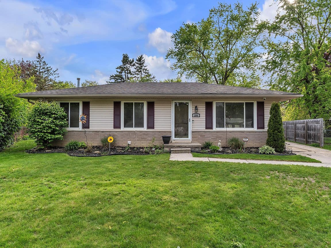 Primary listing photo