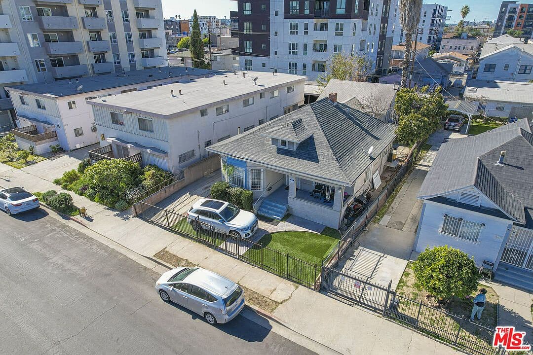 Primary listing photo