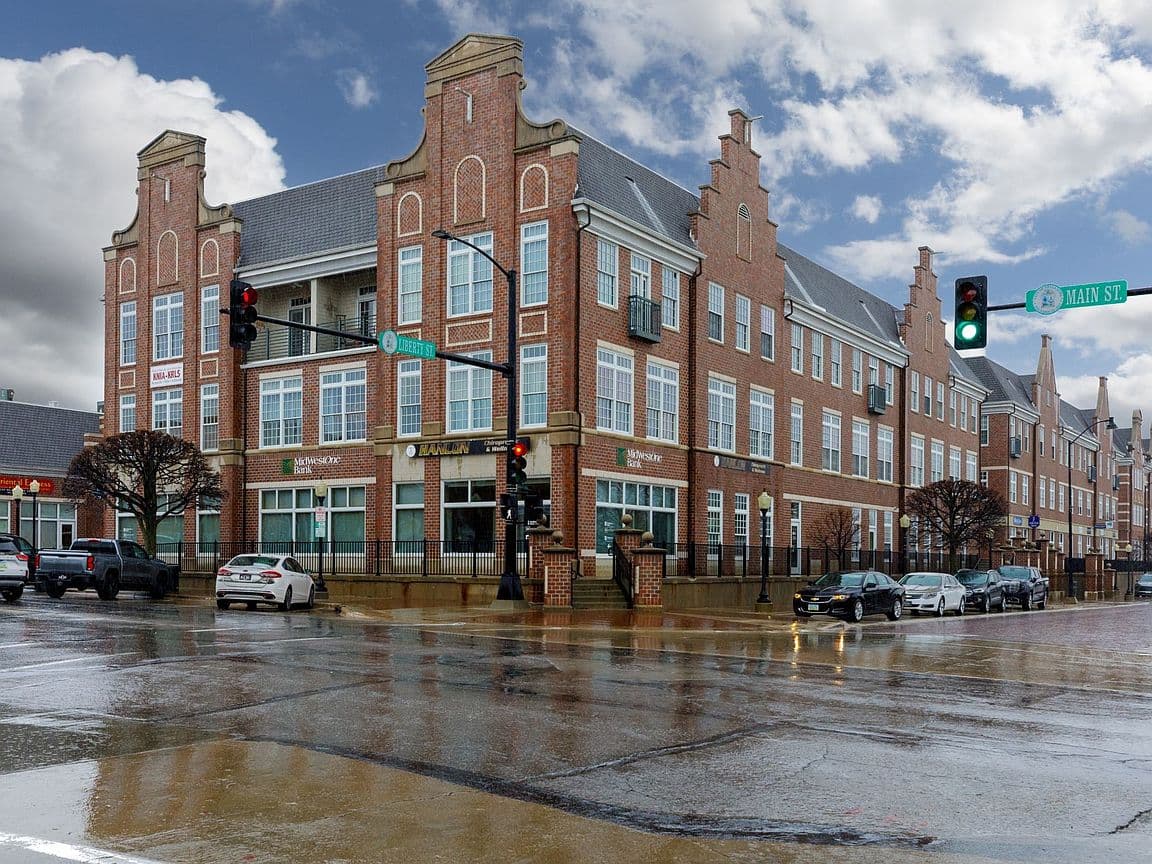 Primary listing photo