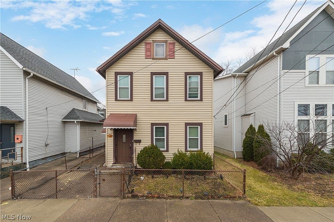 Primary listing photo