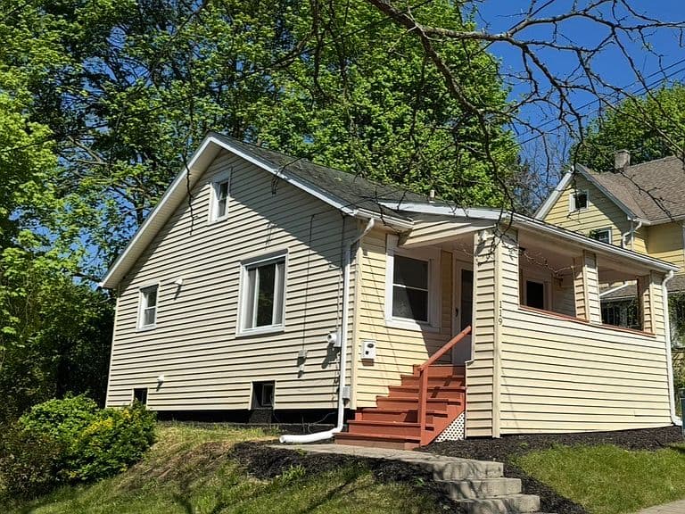 Listing photo
