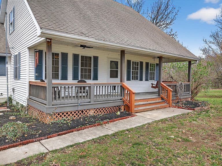 Listing photo 4