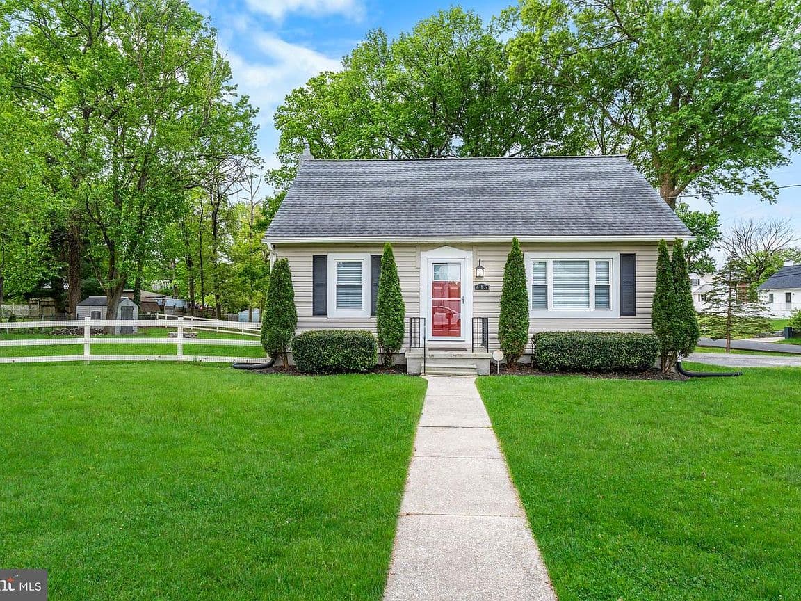 Primary listing photo