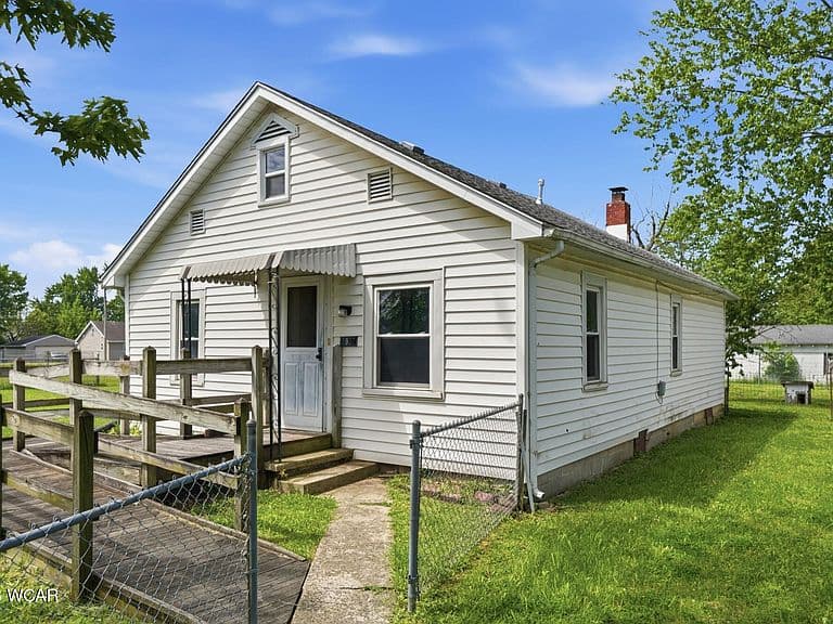 Listing photo 4
