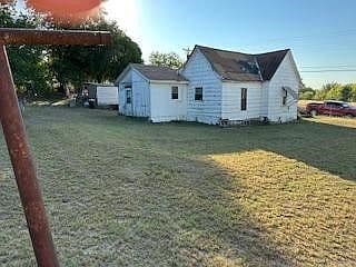 Listing photo 4