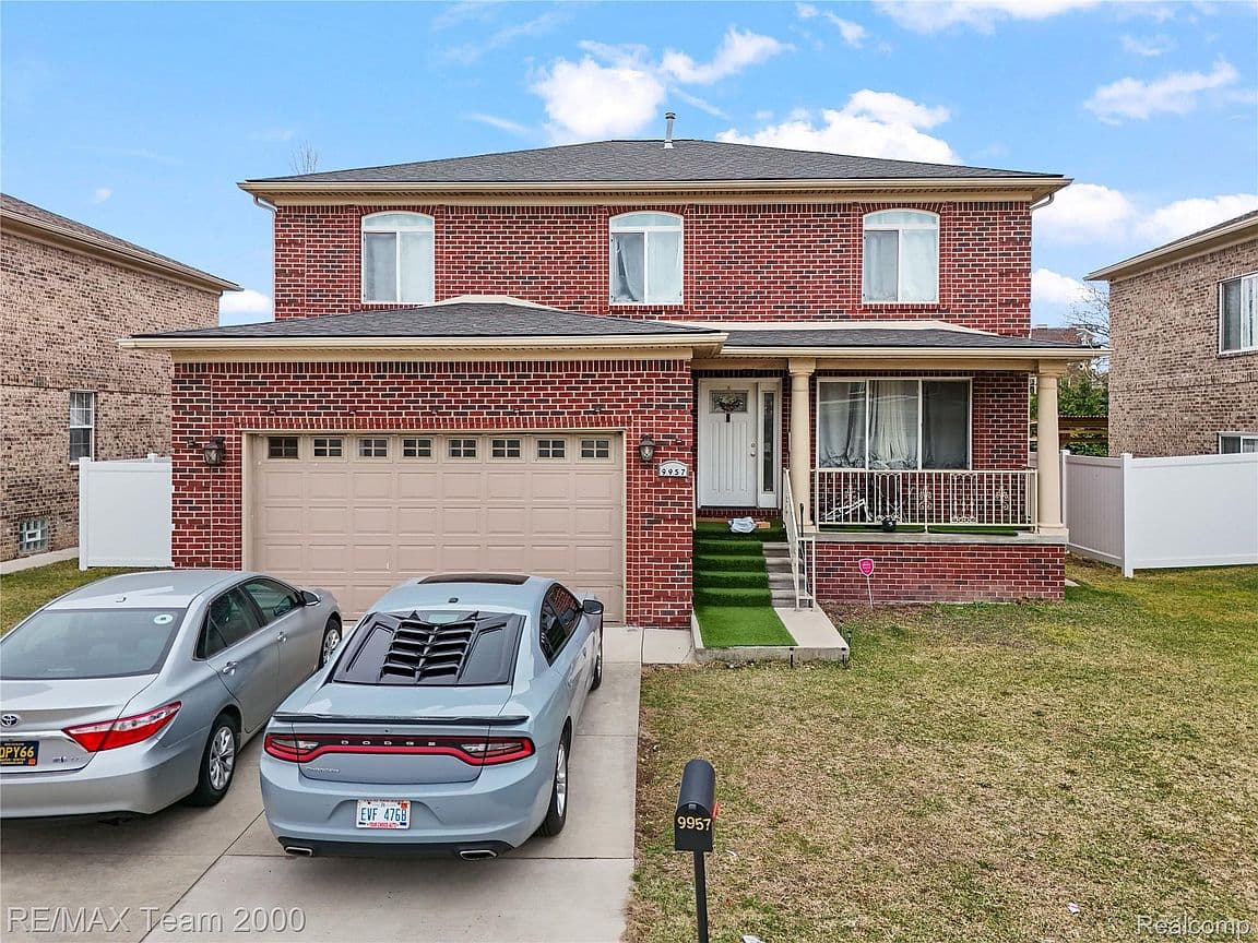 Primary listing photo