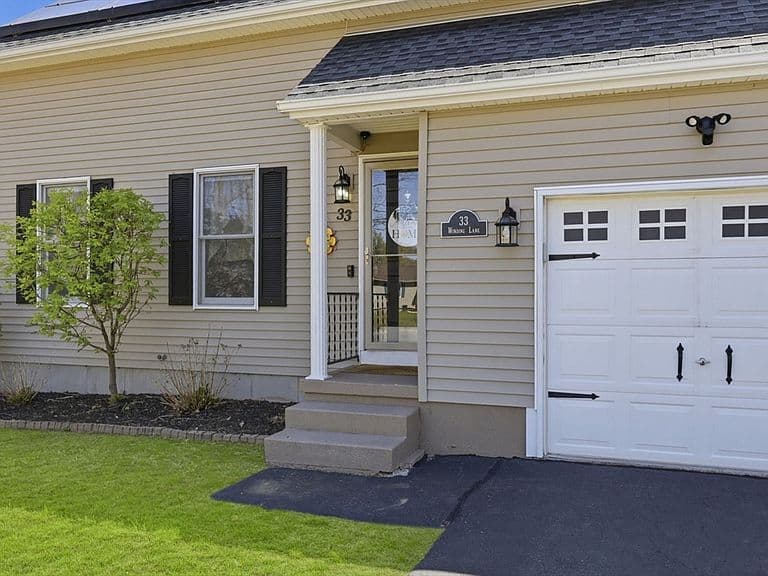 Listing photo 2