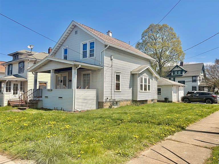 Listing photo 3
