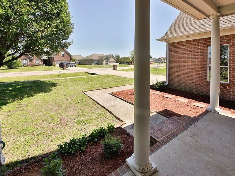 Listing photo 4
