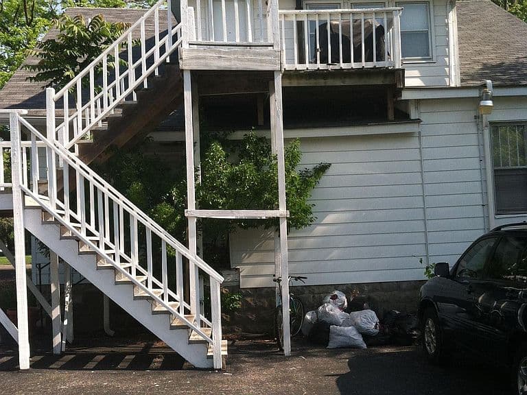 Listing photo 2