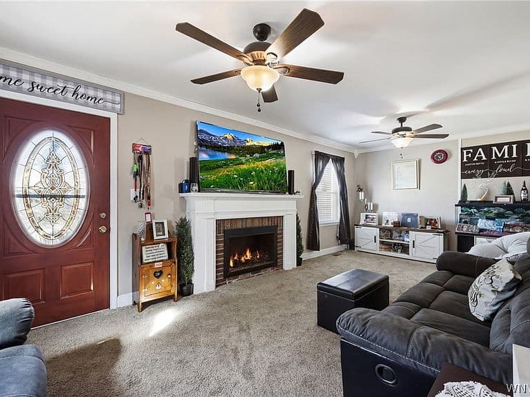 Listing photo 4
