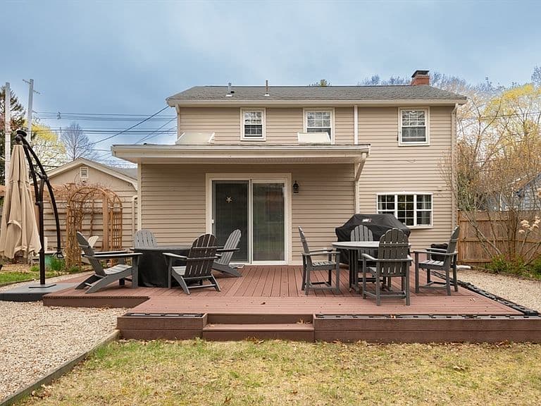 Listing photo 4