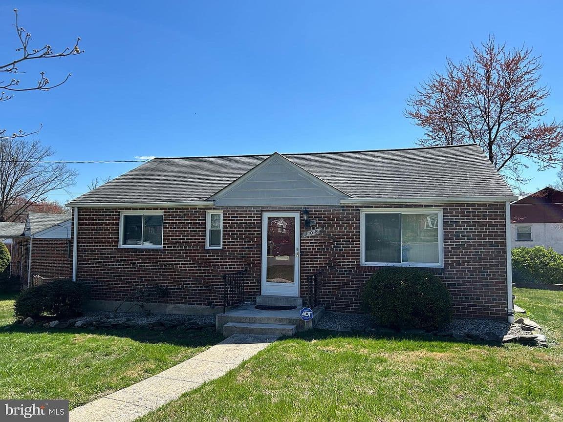 Primary listing photo