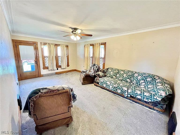 Listing photo 5