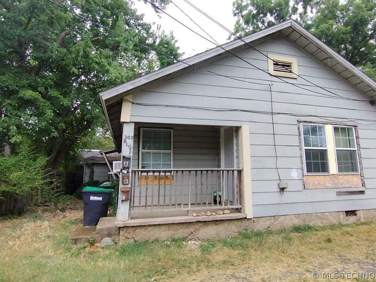 Listing photo 2