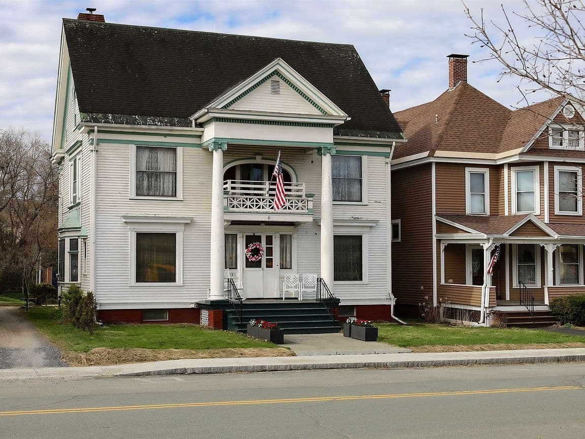 Primary listing photo