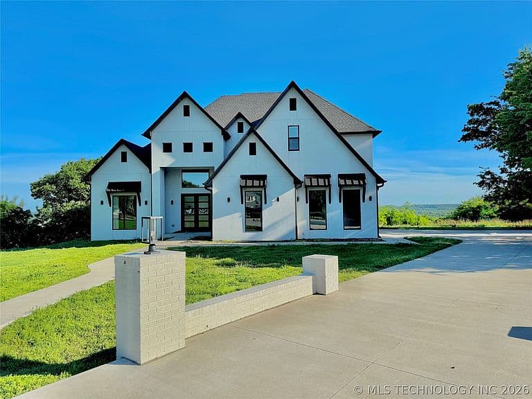 Listing photo 3