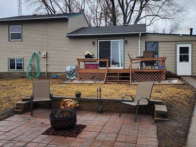 Listing photo 3