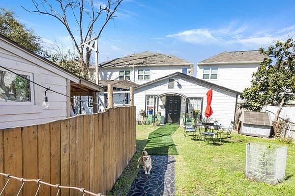 Listing photo 5