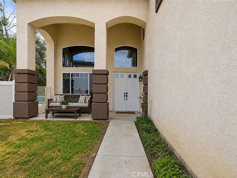Listing photo 4