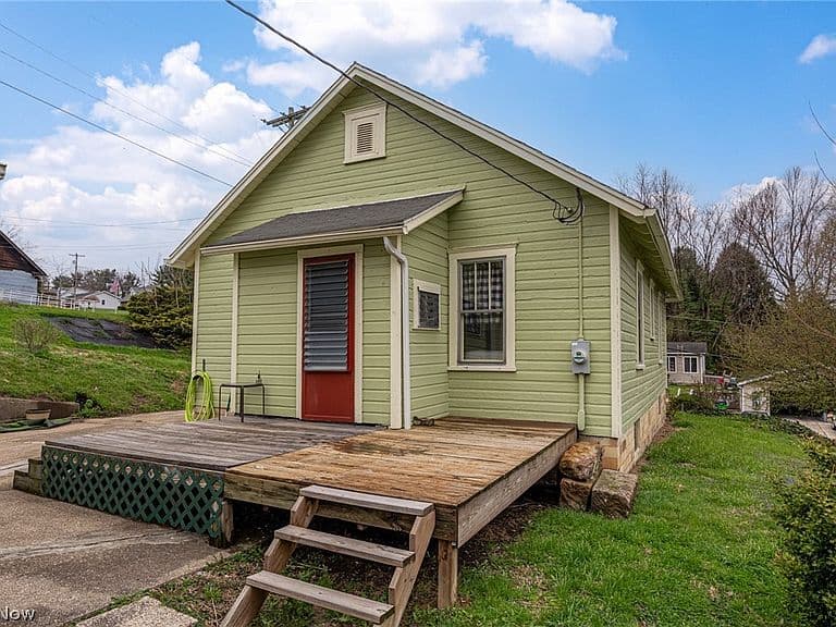 Listing photo 3