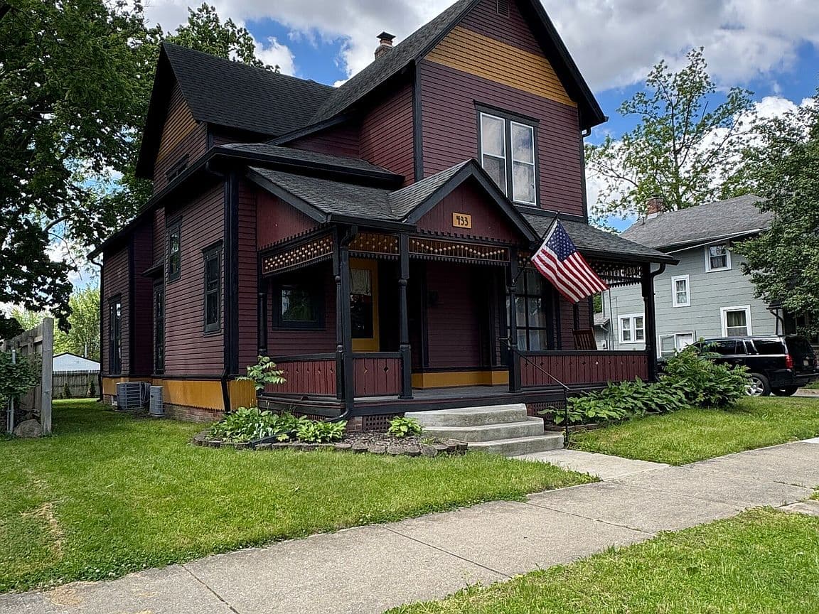 Primary listing photo