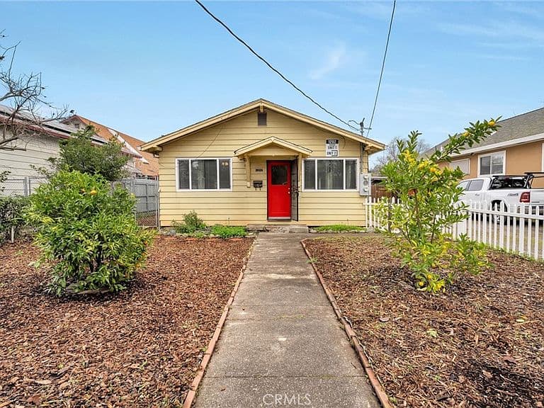 Listing photo 4