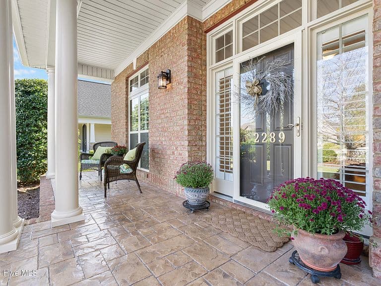 Listing photo 3