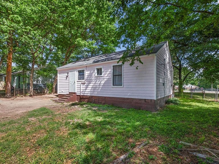 Listing photo 5