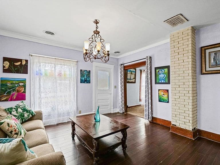 Listing photo 5
