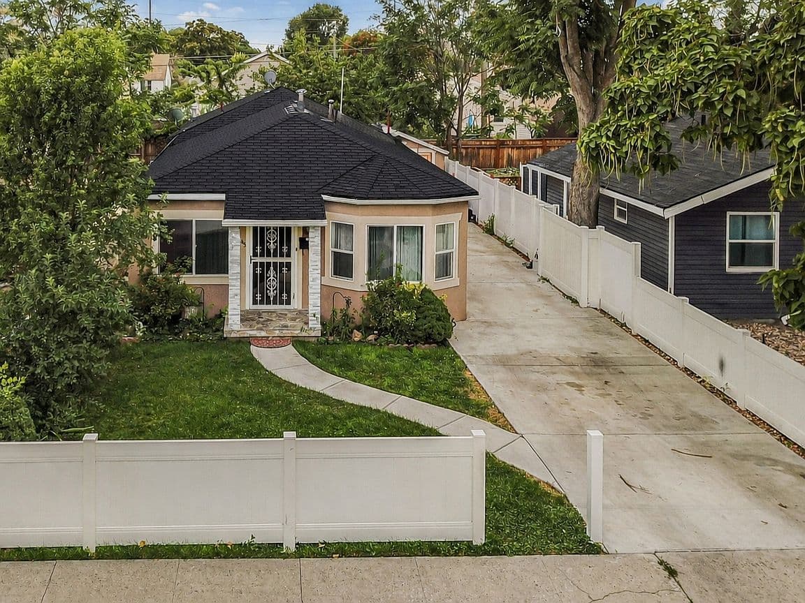 Primary listing photo
