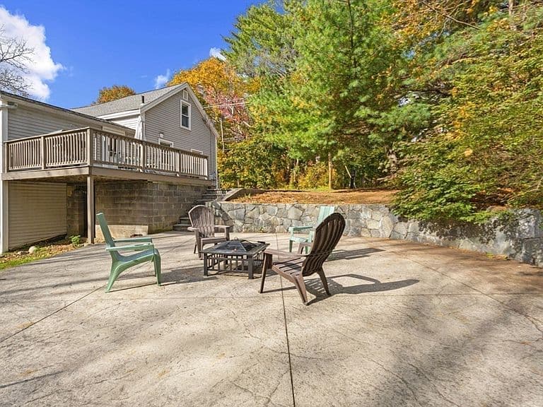 Listing photo 4