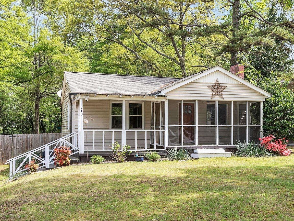 Primary listing photo
