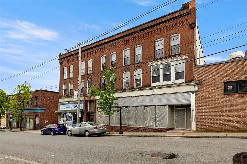 Primary listing photo