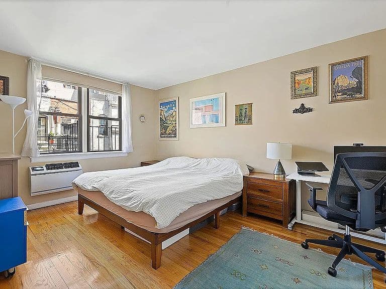 Listing photo 5
