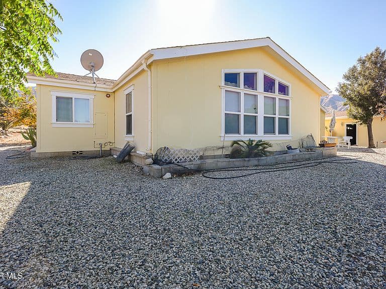 Listing photo 5