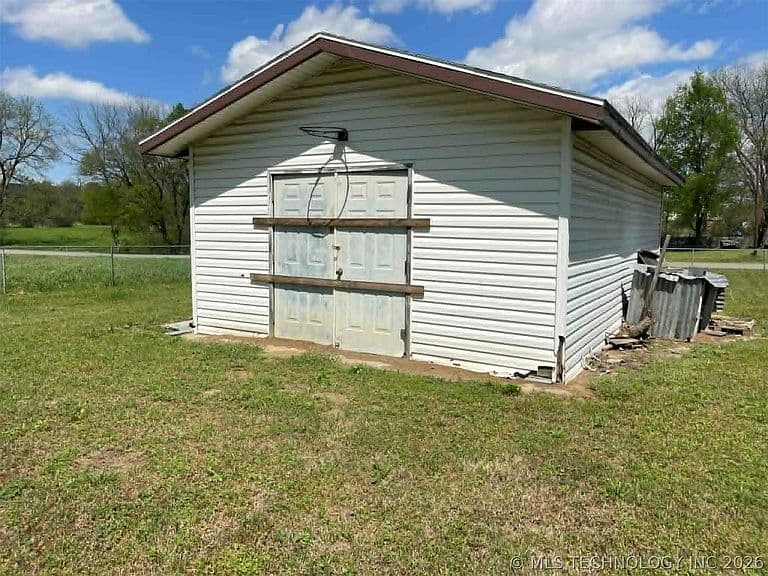 Listing photo 4
