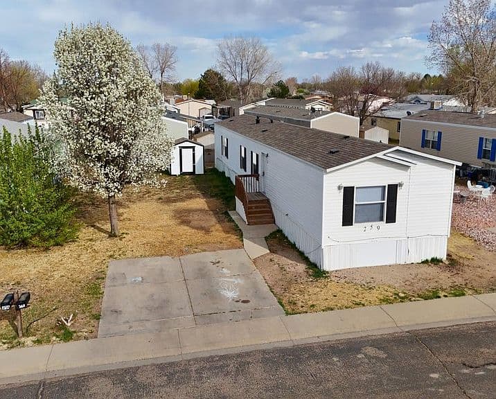 Listing photo 2