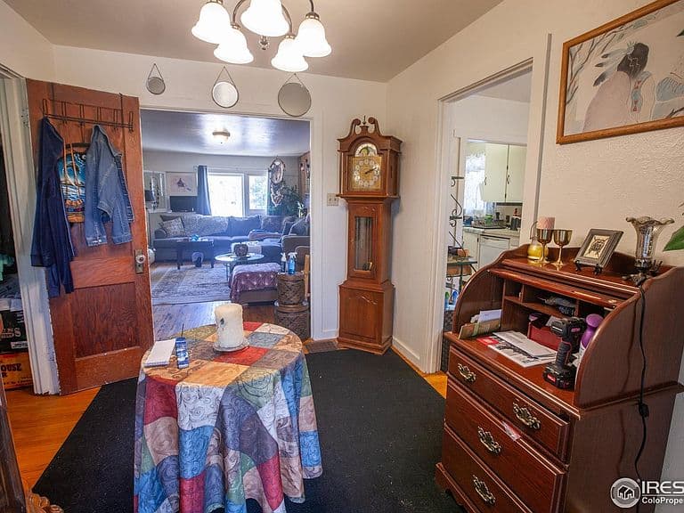 Listing photo 4